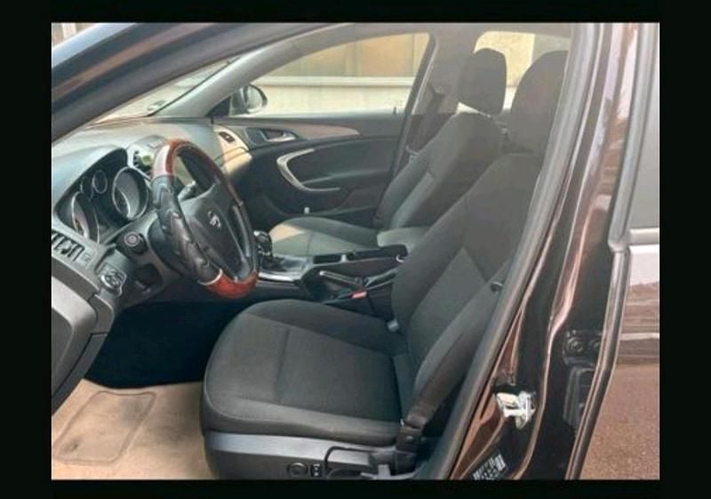 Gebraucht Opel Insignia 116 PS (85 kW) 2012 Beige Limousine