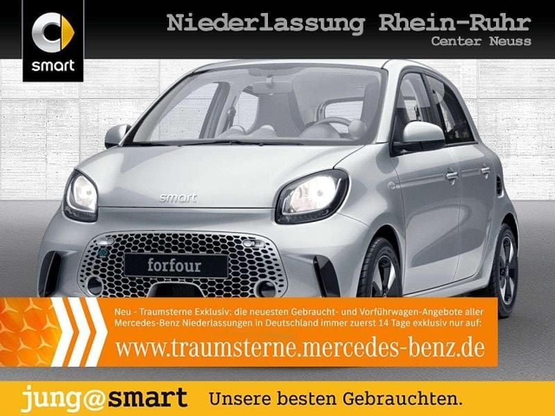 Silber Gebraucht 2021 Smart ForFour Electric Drive Passion Limousine | 11.990 € (Etwas zu teuer) - Bild 1/3