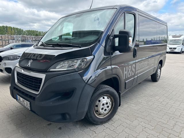 Grau Gebraucht 2019 Peugeot Boxer Van | 6.500 € - Bild 1/4