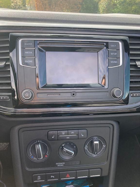 Gebraucht VW Beetle Allstar 105 PS (77 kW) 2016 Schwarz Kleinwagen