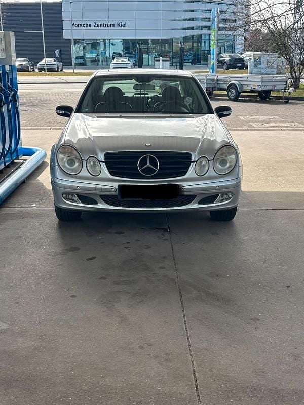 Gebraucht Mercedes E240 Elegance 177 PS (130 kW) 2005 Limousine