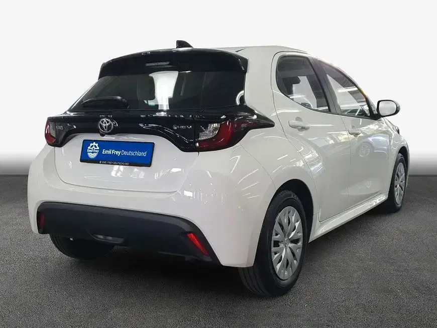 Gebraucht Toyota Yaris Comfort 92 PS (67 kW) 2025 Schneeweiß Kleinwagen