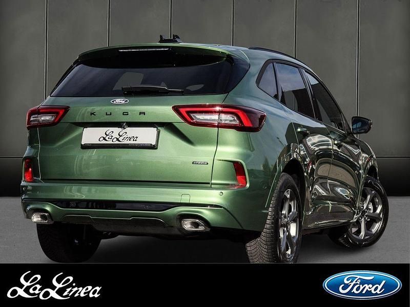 Neu Ford Kuga ST-Line 152 PS (111 kW) 2025 Grün SUV
