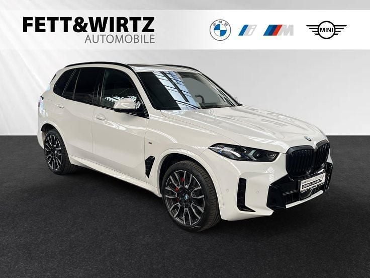 Alpinweiß Gebraucht 2024 BMW X5 M Sport SUV | 73.990 € (Fairer Preis) - Bild 1/3