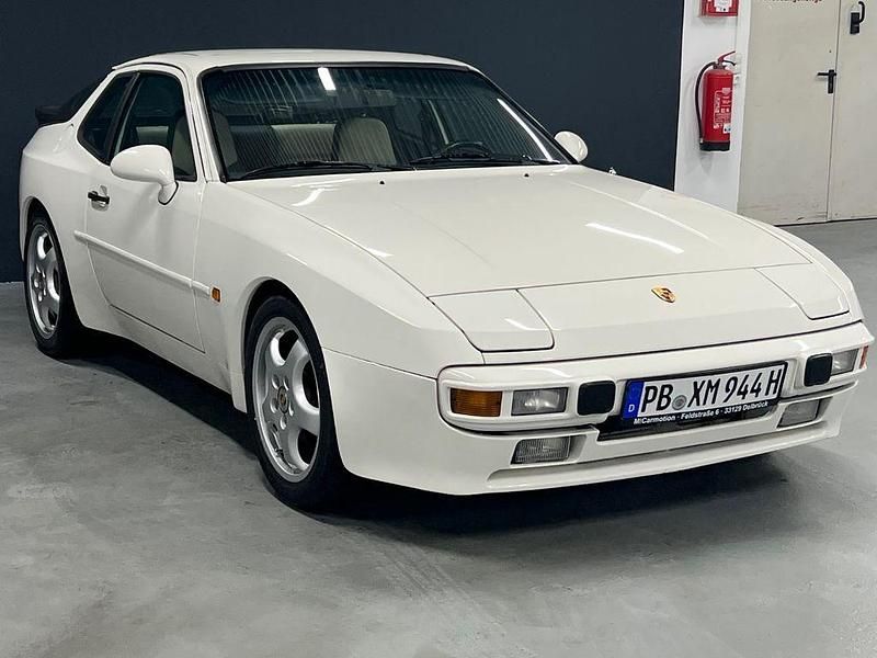 Gebraucht Porsche 944 163 PS (119 kW) 1984 Weiß Coupé