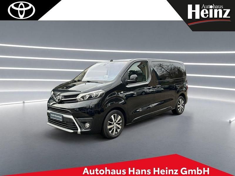 Gebraucht Toyota Proace Verso Basis 177 PS (130 kW) 2018 Asphaltschwarz Kombi