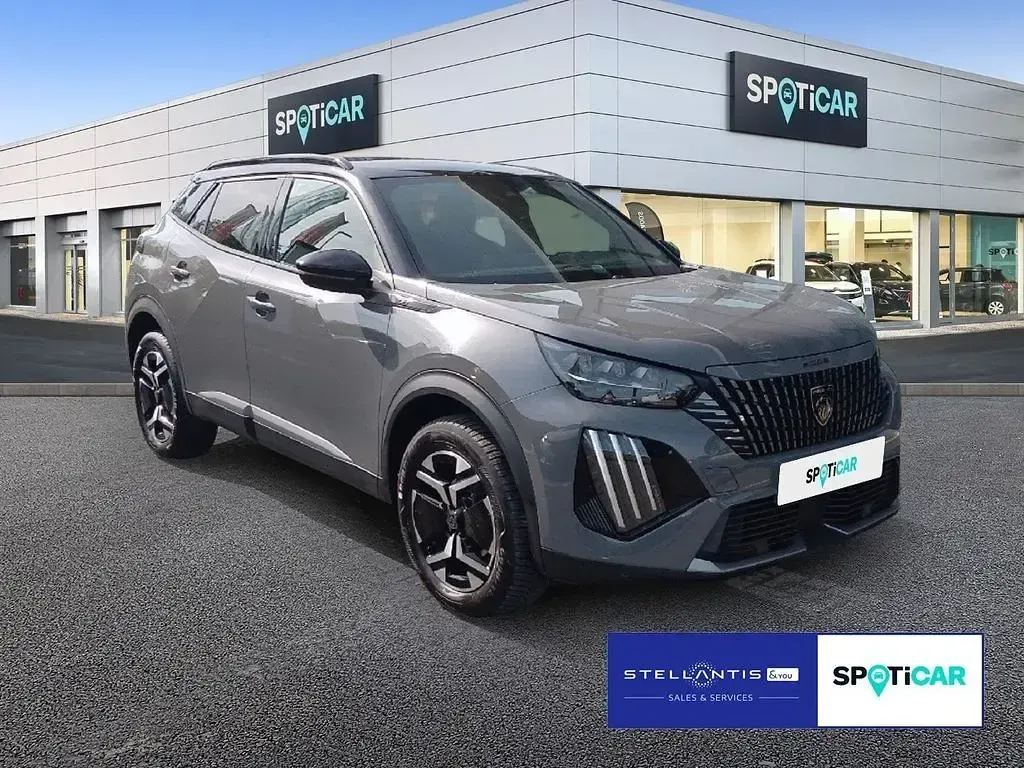 Gebraucht Peugeot 2008 GT 131 PS (96 kW) 2024 Grau SUV