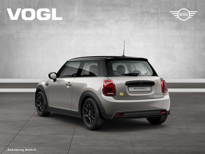 Gebraucht Mini Cooper SE Hatch 135 kW (184 PS) 2022 Melting silver iii Kleinwagen