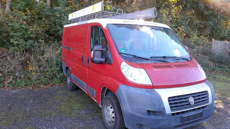 Rot Gebraucht 2011 Fiat Ducato Van | 4.000 € (Superpreis) - Bild 1/4