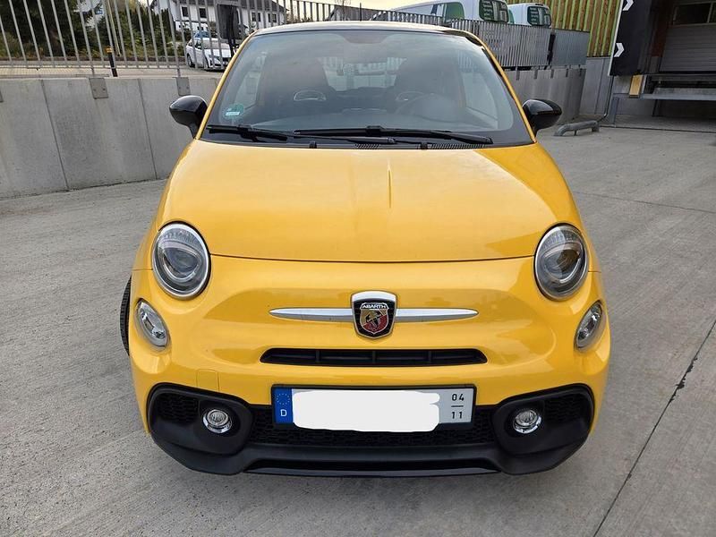 Second-hand Abarth 595 145 CP (106 kW) 2018 Galben Hatchback