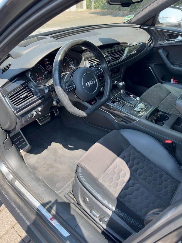 Second-hand Audi RS6 Performance 605 CP (444 kW) 2017 Gri Break