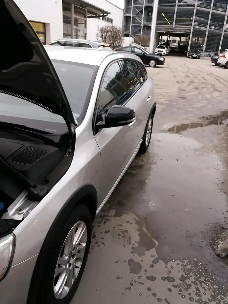 Gebraucht Volvo V60 CC 150 PS (110 kW) 2017 Beige Kombi