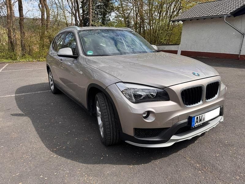 Gebraucht BMW X1 150 PS (110 kW) 2015 Silber SUV