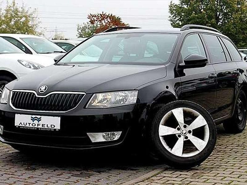 Schwarz Gebraucht 2015 Skoda Octavia Kombi | 14.800 € (Fairer Preis) - Bild 1/4