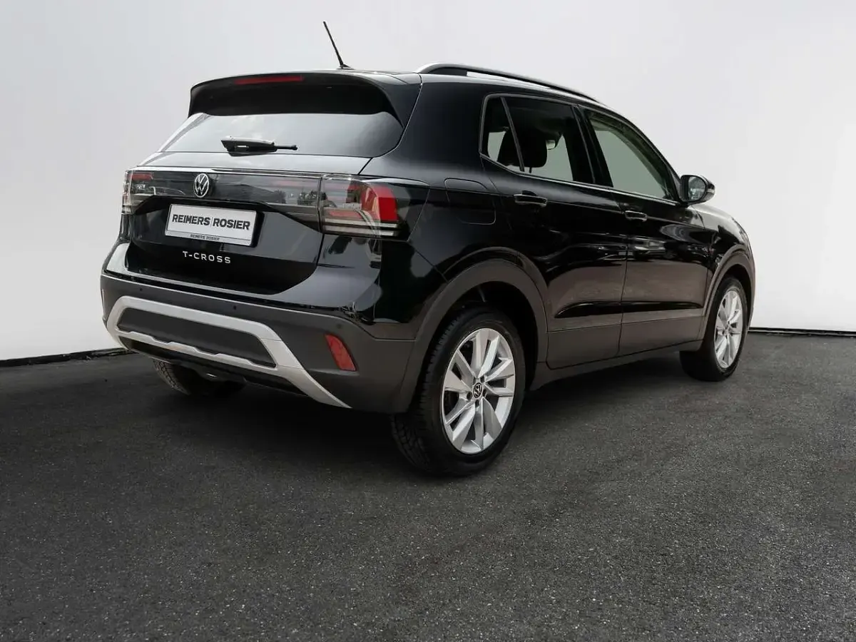 Gebraucht VW T-Cross Life 95 PS (69 kW) 2025 Schwarz SUV