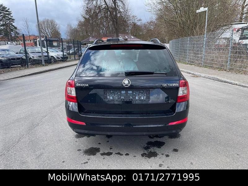 Gebraucht Skoda Octavia Elegance 105 PS (77 kW) 2015 Schwarz Kleinwagen
