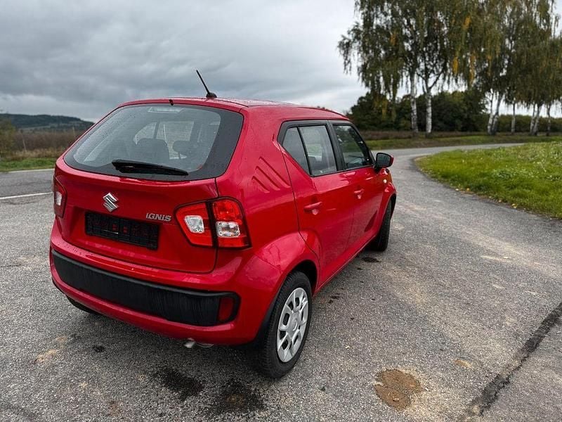 Gebraucht Suzuki Ignis 90 PS (66 kW) 2017 Rot Limousine
