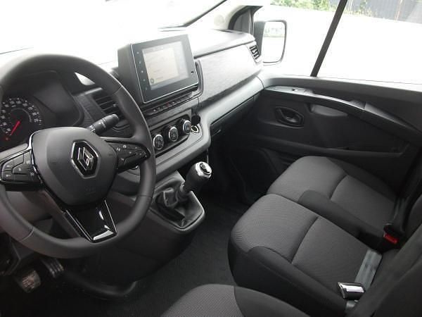 Neu Renault Trafic Komfort 150 PS (110 kW) 2025 Schwarz (tenebroschwarz) Van / Kleinbus