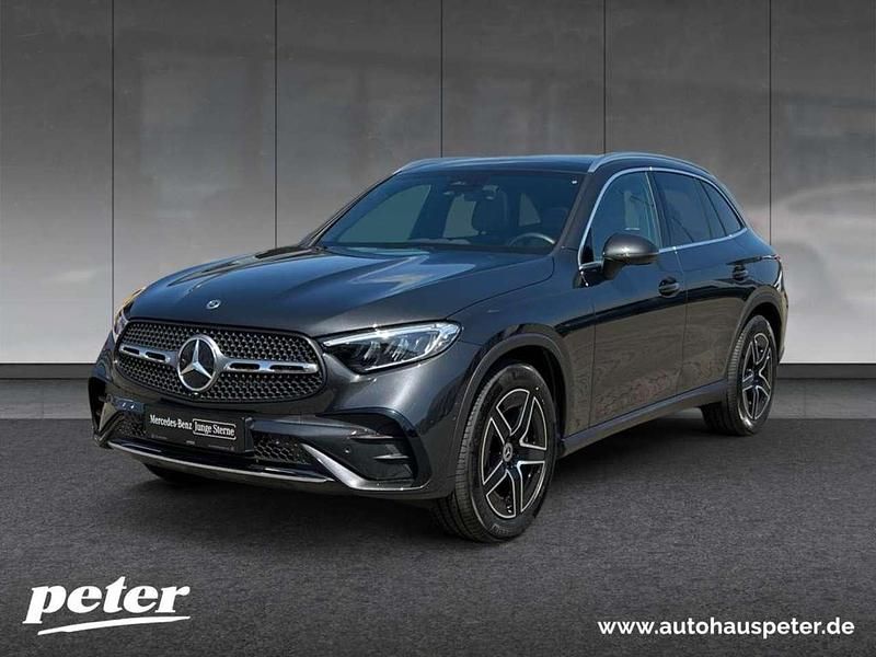 Metalliclack graphitgrau Gebraucht 2024 Mercedes GLC200 AMG SUV | 53.870 € (Fairer Preis) - Bild 1/4