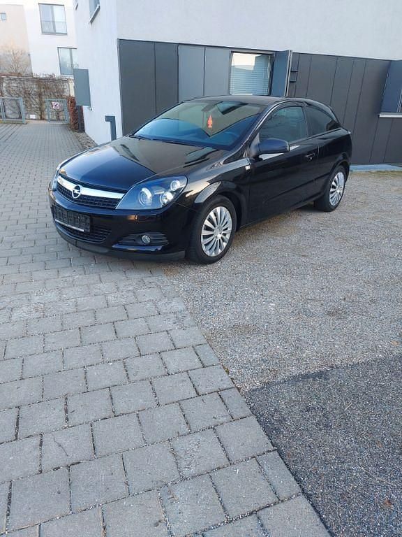 Gebraucht Opel Astra Edition 116 PS (85 kW) 2008 Schwarz Coupé