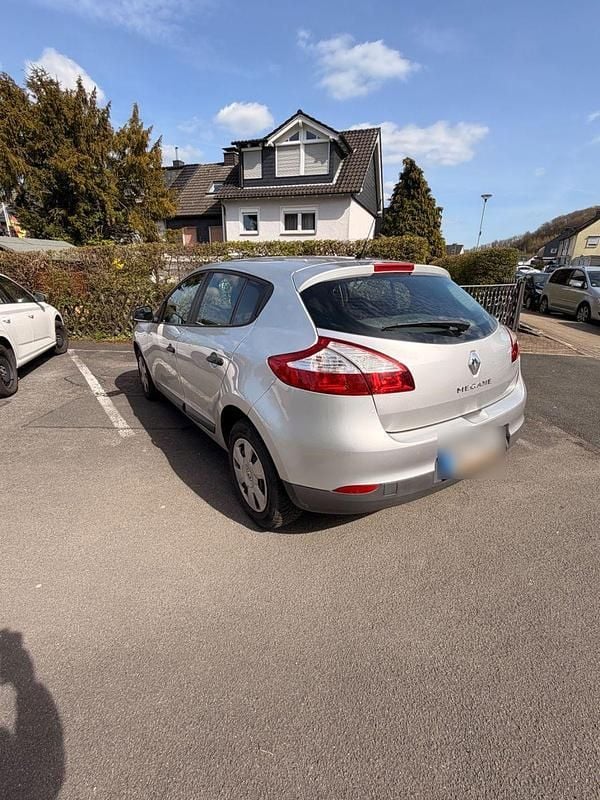 Gebraucht Renault Mégane 101 PS (74 kW) 2012 Limousine