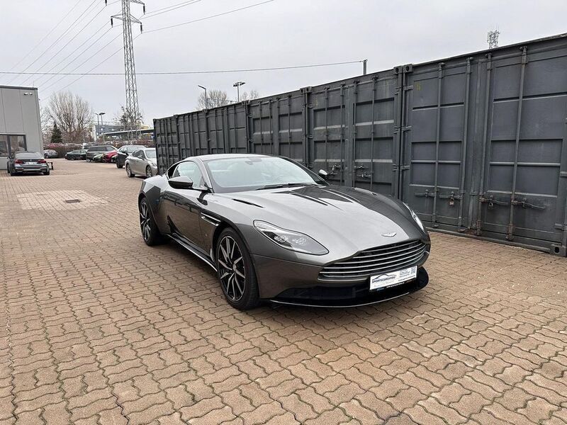 Magnetic silver Gebraucht 2017 Aston Martin DB11 Launch Edition Coupé | 149.000 € - Bild 1/4