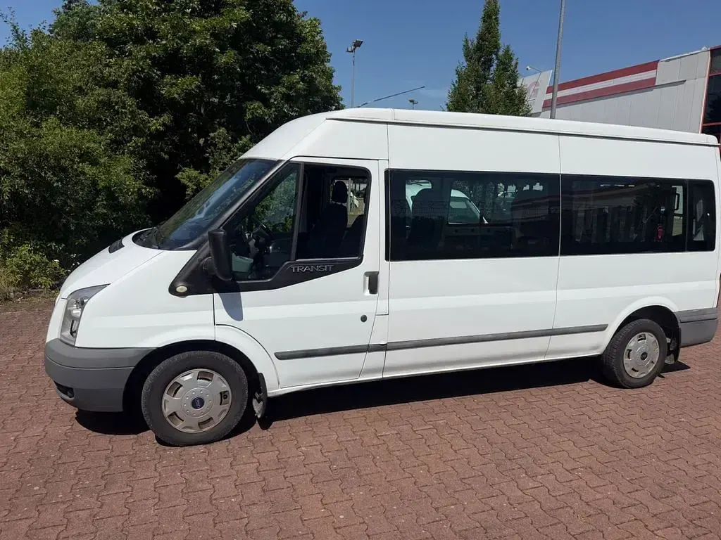 Gebraucht Ford 300 Trend 125 PS (91 kW) 2013 Weiß Kombi