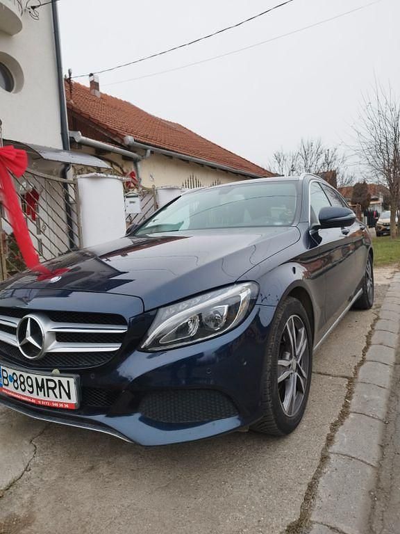 Gebraucht Mercedes C180 Edition 156 PS (114 kW) 2016 Blau Limousine