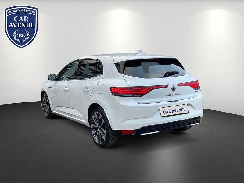 Gebraucht Renault Megane E-Tech Intens 160 PS (117 kW) 2021 Weiß schwarz Limousine