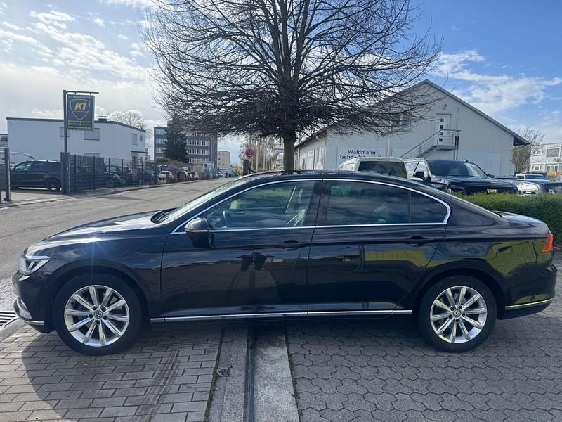 Gebraucht VW Passat Highline 150 PS (110 kW) 2018 Schwarz Limousine