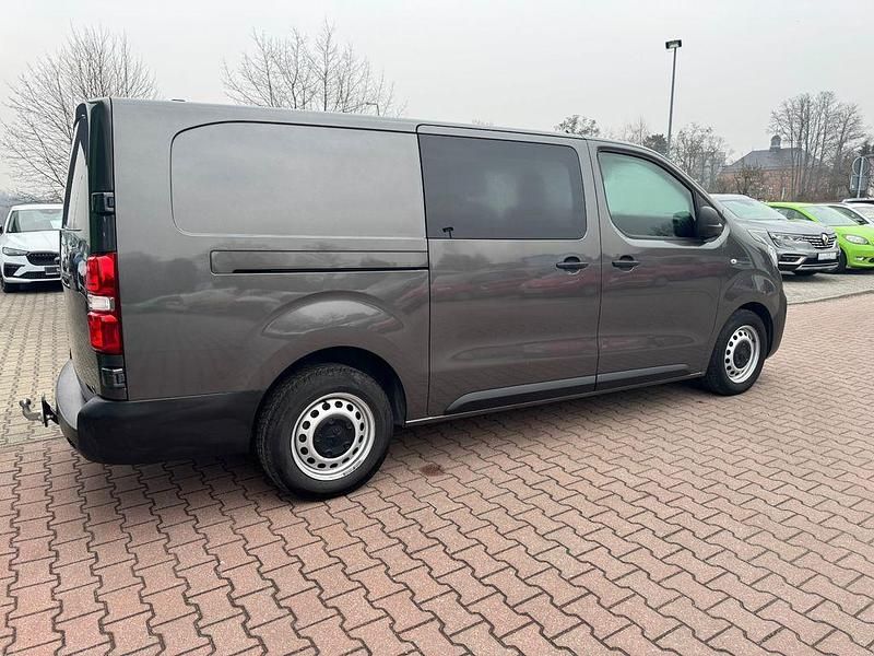 Gebraucht Peugeot Expert 144 PS (105 kW) 2022 Grau Van