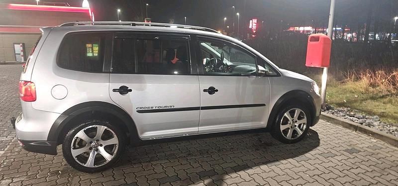 Gebraucht VW Touran 105 PS (77 kW) 2012 Grau Van / Kleinbus