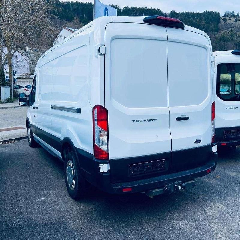 Gebraucht Ford Transit Trend 131 PS (96 kW) 2022 Frostweiß Van / Kleinbus