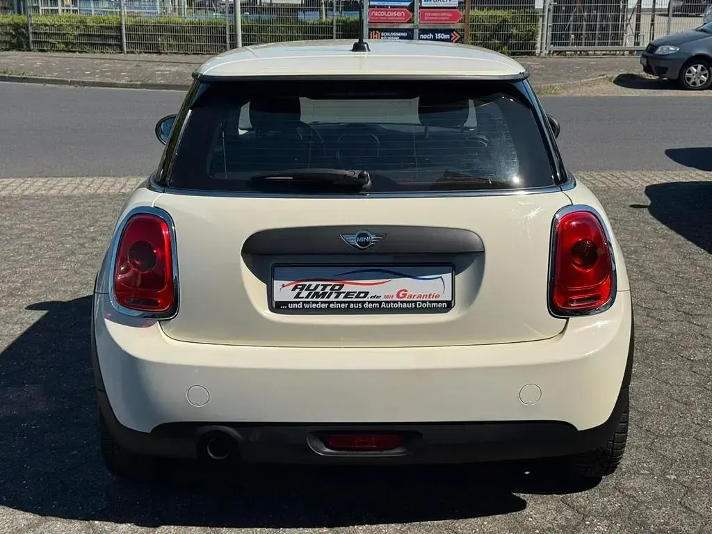 Usata Mini ONE 102 CV (75 kW) 2016 Bianco Utilitaria