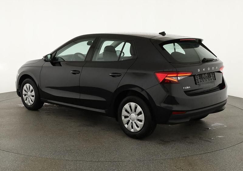 Neu Skoda Fabia Selection 95 PS (69 kW) 2025 Schwarz magic perleffekt Kleinwagen