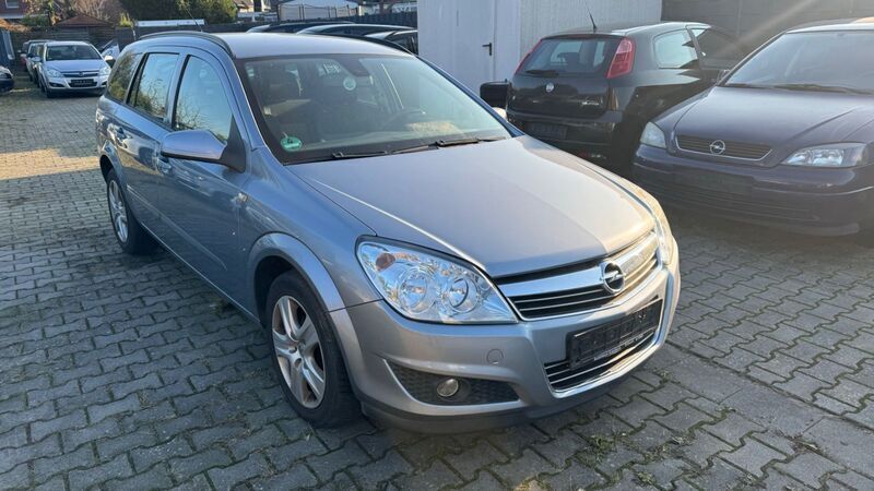 Gebraucht Opel Astra Edition 90 PS (66 kW) 2009 Silber Kombi