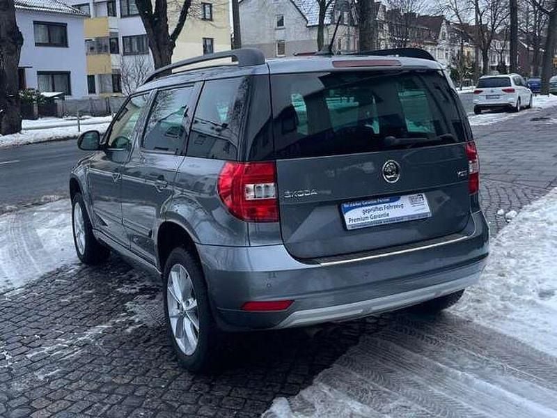 Gebraucht Skoda Yeti Drive 125 PS (91 kW) 2017 Platinumgrau metallic SUV