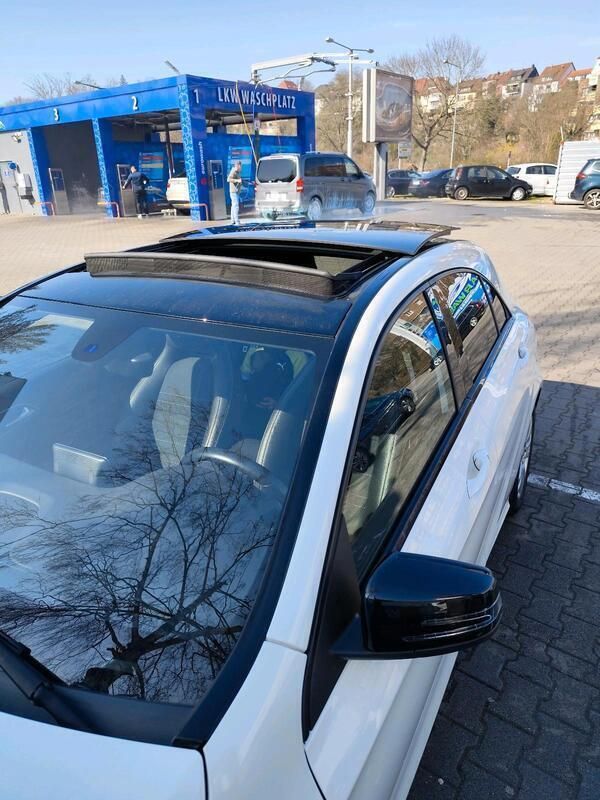Weiß Gebraucht 2013 Mercedes A180 Kombi | 9.850 € (Fairer Preis) - Bild 1/4