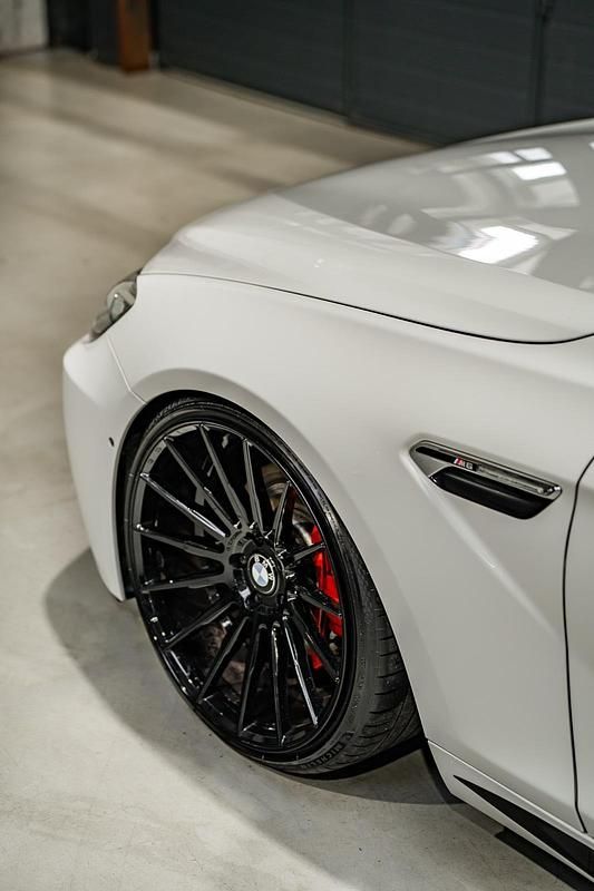 Gebraucht BMW M6 Comfort Edition 490 PS (360 kW) 2013 Weiß Coupé