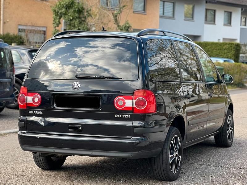 Gebraucht VW Sharan 140 PS (102 kW) 2006 Schwarz Van / Kleinbus