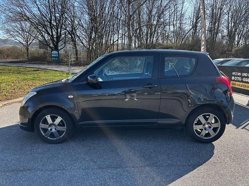 Gebraucht Suzuki Swift Comfort 92 PS (67 kW) 2007 Schwarz Kleinwagen
