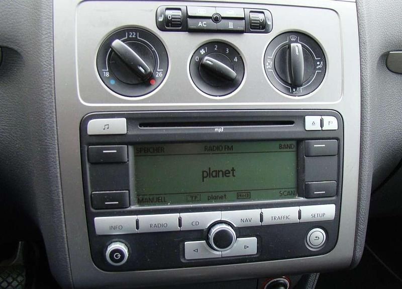 Gebraucht VW Touran Conceptline 140 PS (102 kW) 2009 Van / Kleinbus