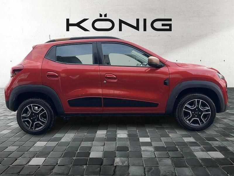 Używany Dacia Spring Extreme 47 kW (65 KM) 2023 Czerwony Hatchback