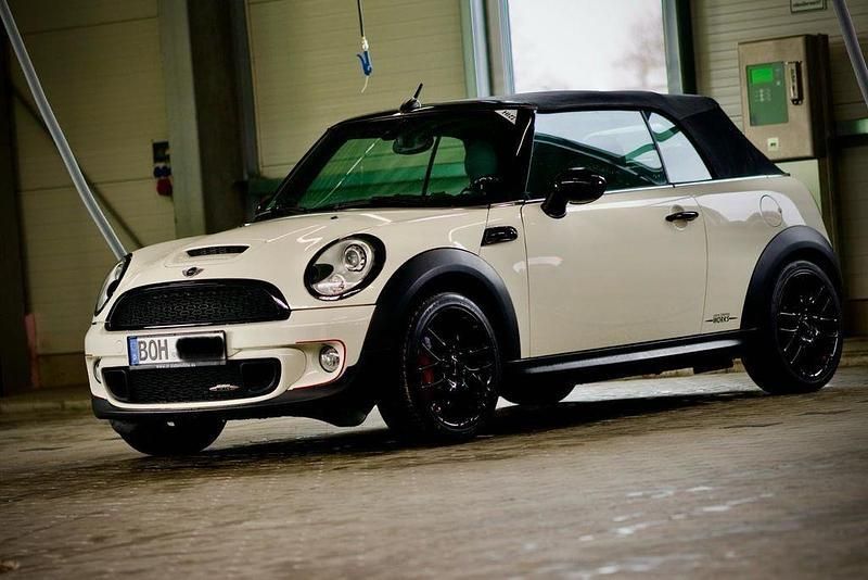 Weiß Gebraucht 2011 Mini John Cooper Works Cabriolet Cabrio | 9.800 € (Guter Preis) - Bild 1/4