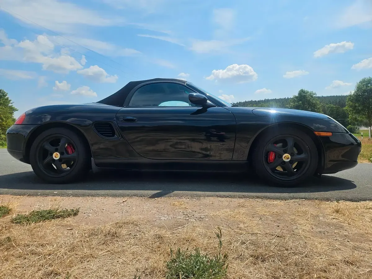 Gebraucht Porsche Boxster 220 PS (161 kW) 2000 Schwarz Cabrio