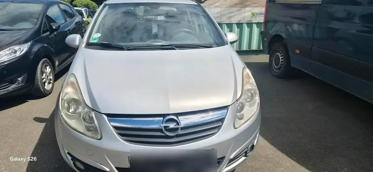 Gebraucht Opel Corsa 80 PS (58 kW) 2007 Silber Kleinwagen