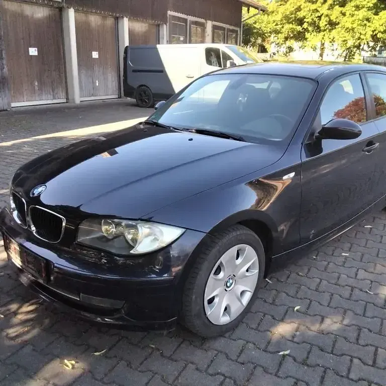 Gebraucht BMW 118 Sport Line 143 PS (105 kW) 2008 Blau Kleinwagen