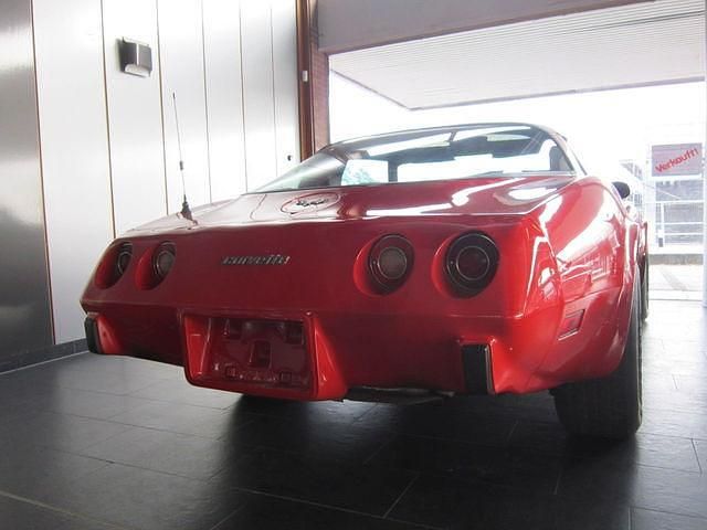 Second-hand Corvette C3 277 CP (203 kW) 1979 Roșu Cabrio