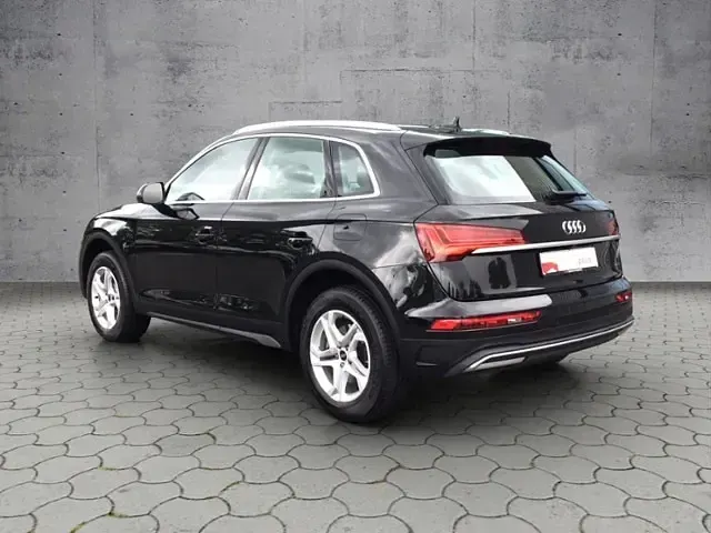 Gebraucht Audi Q5 Ambiente 299 PS (219 kW) 2025 Mythosschwarz metallic SUV