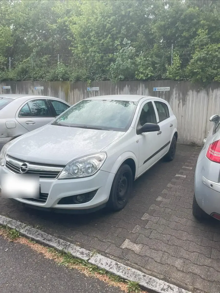Gebraucht Opel Astra 90 PS (66 kW) 2009 Weiß Coupé